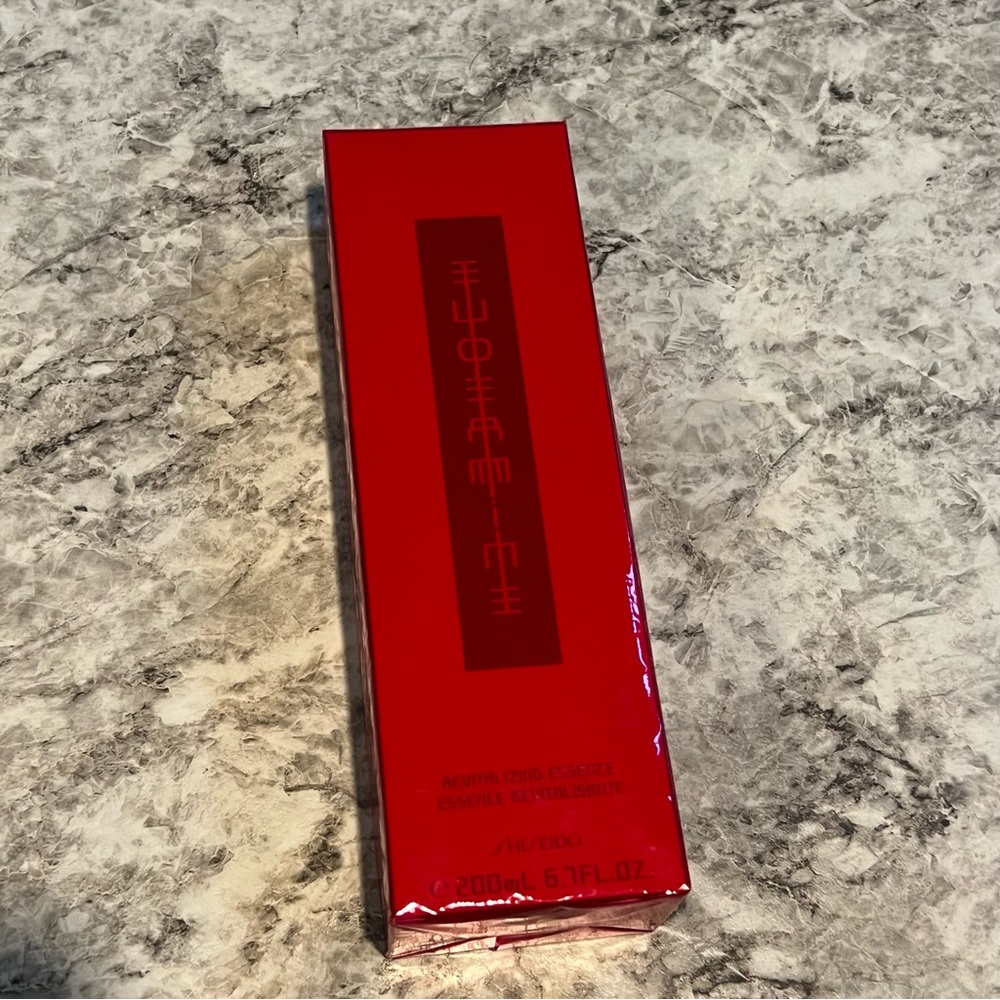 *NEW* Shiseido Eudermine Revitalizing Essence